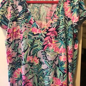 Lilly Pulitzer Etta V-neck top in size Large. Top has been gently worn.